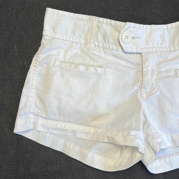 American Eagle Outfitters Pants - American Eagle stretch shorts